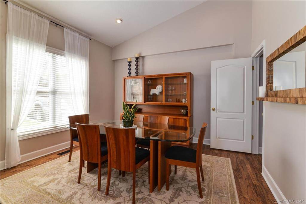 339 Scarlet Tanager Court - Photo 4