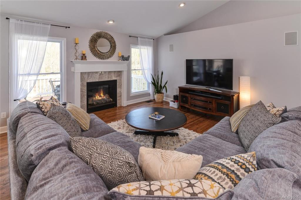 339 Scarlet Tanager Court - Photo 5