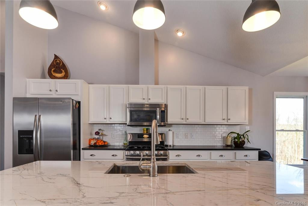 339 Scarlet Tanager Court - Photo 8