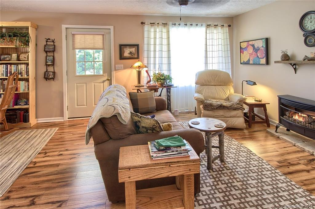 32 Lamb Mountain Road - Photo 4