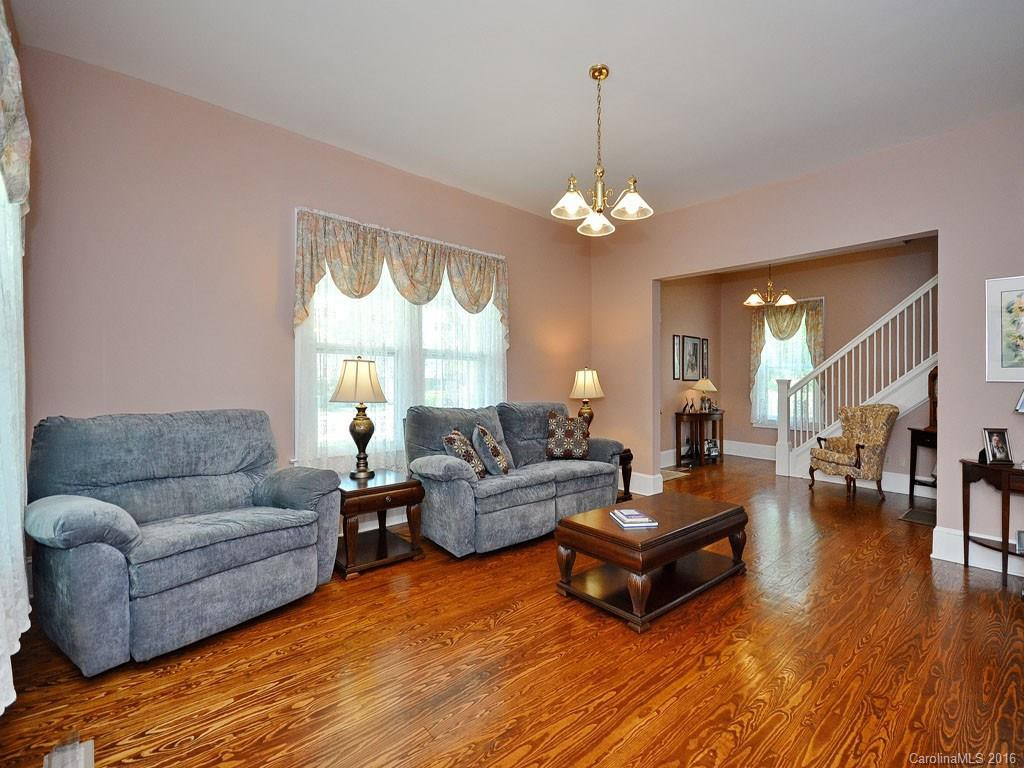 729 5th Avenue - Photo 16