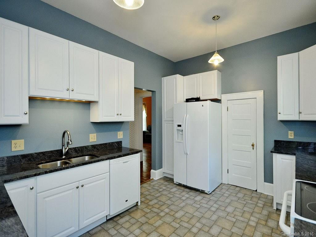 729 5th Avenue - Photo 3