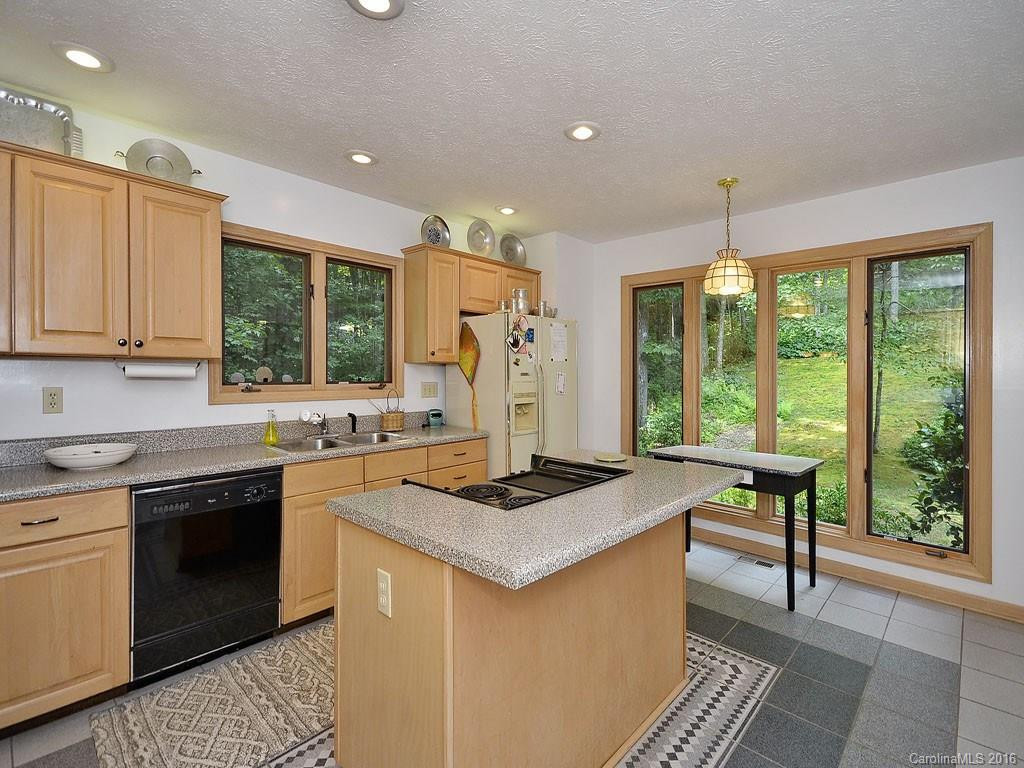 11 Ravenwood Lane #9 - Photo 2