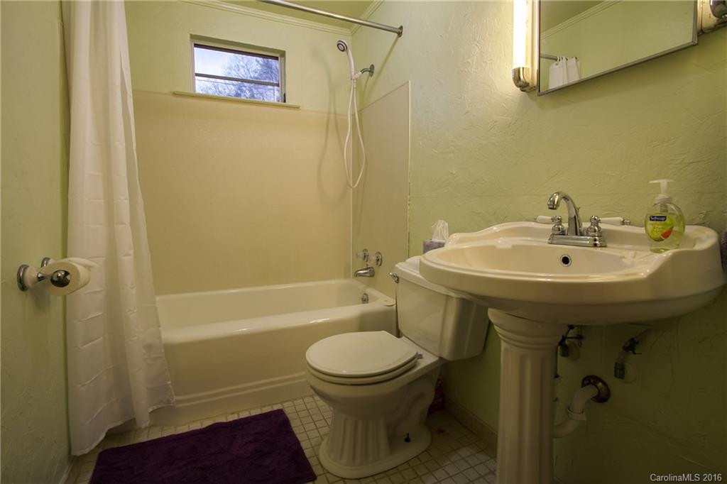 143 Lee Street - Photo 14