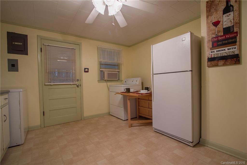 143 Lee Street - Photo 6
