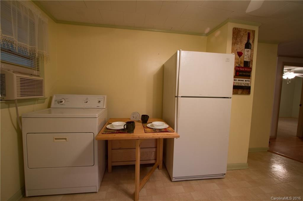 143 Lee Street - Photo 7