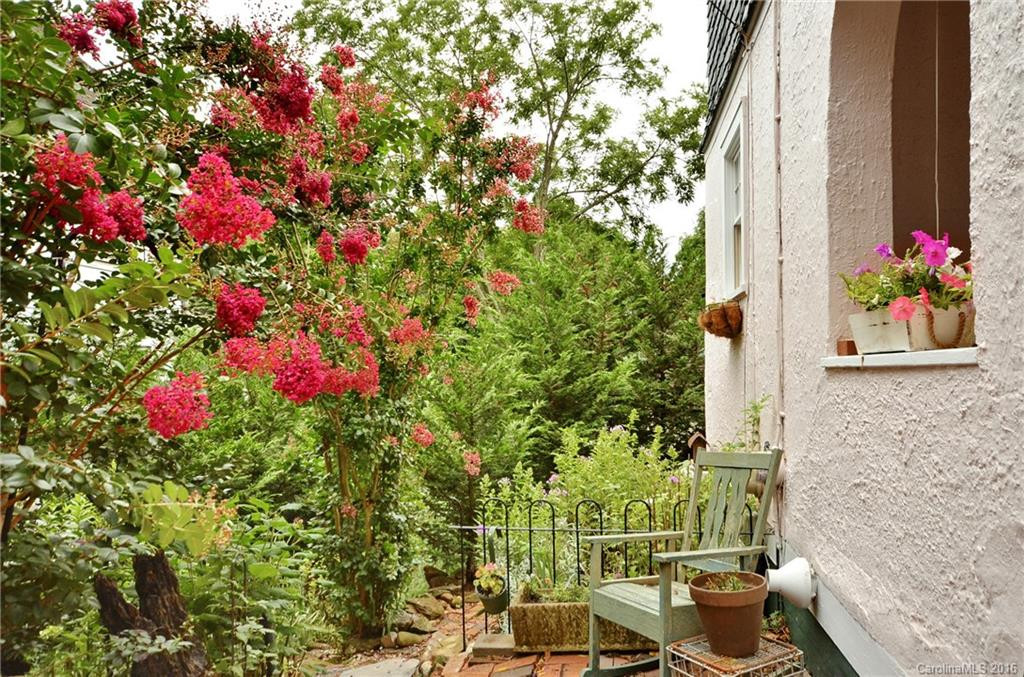 1 Hillside Walk - Photo 6