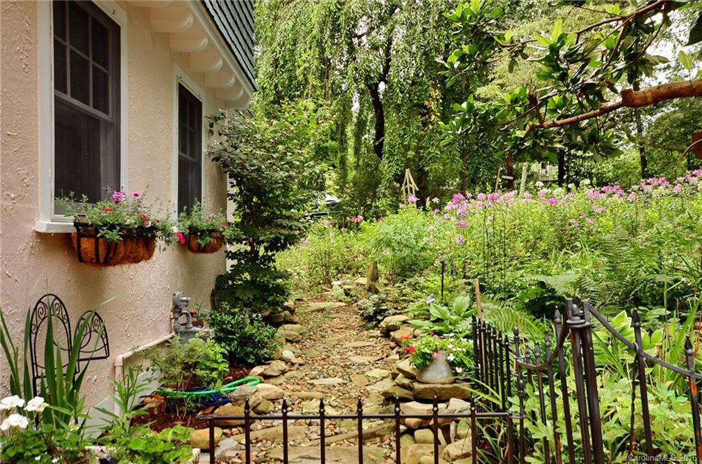 1 Hillside Walk - Photo 9