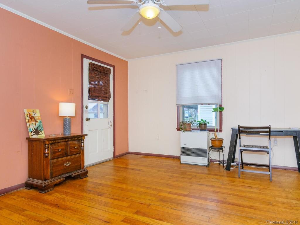 338 Riverview Drive - Photo 8