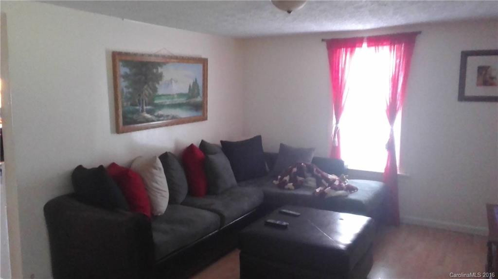 213 Vanity Lane - Photo 3