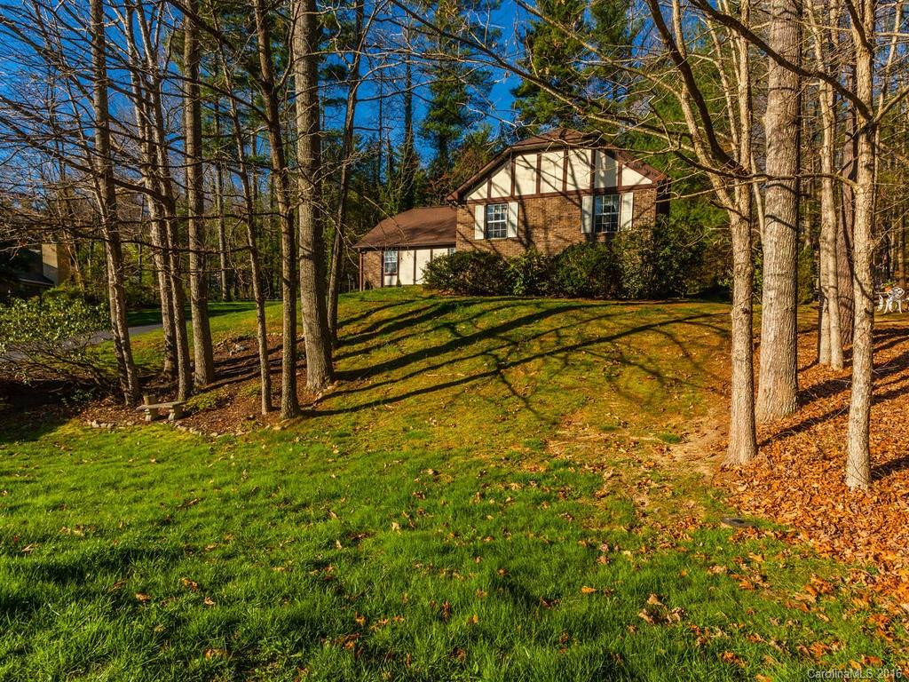 3002 Essex Court - Photo 2