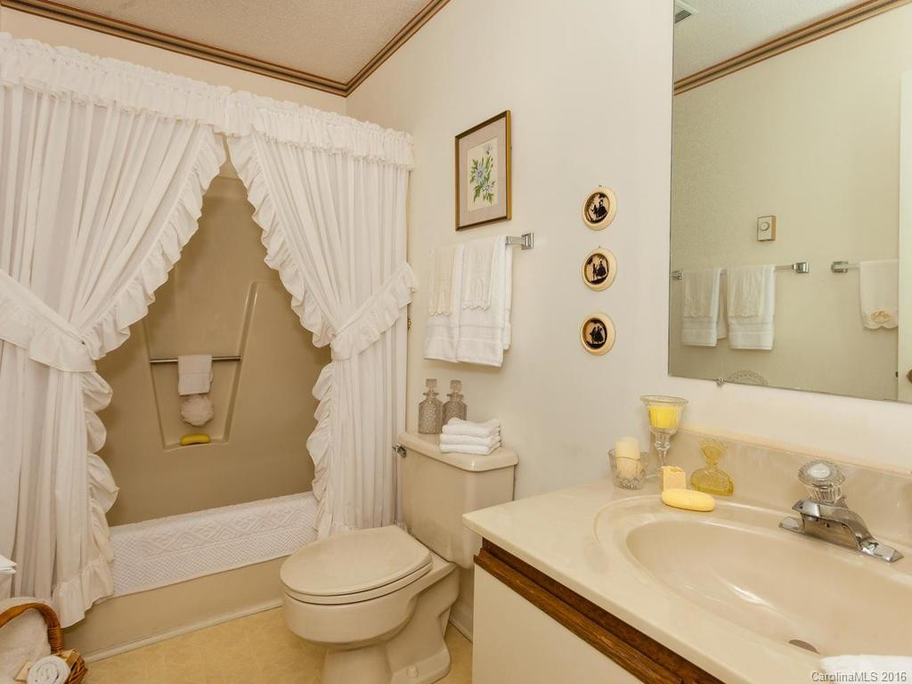 3002 Essex Court - Photo 18