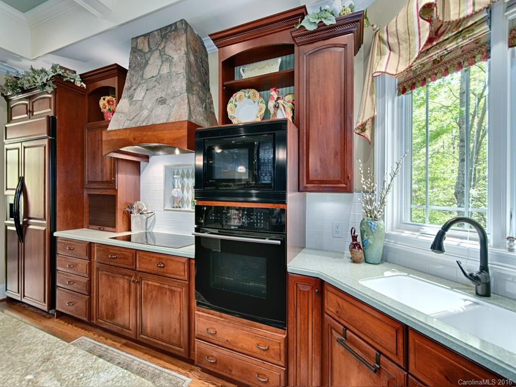 74 Farwood Court - Photo 8