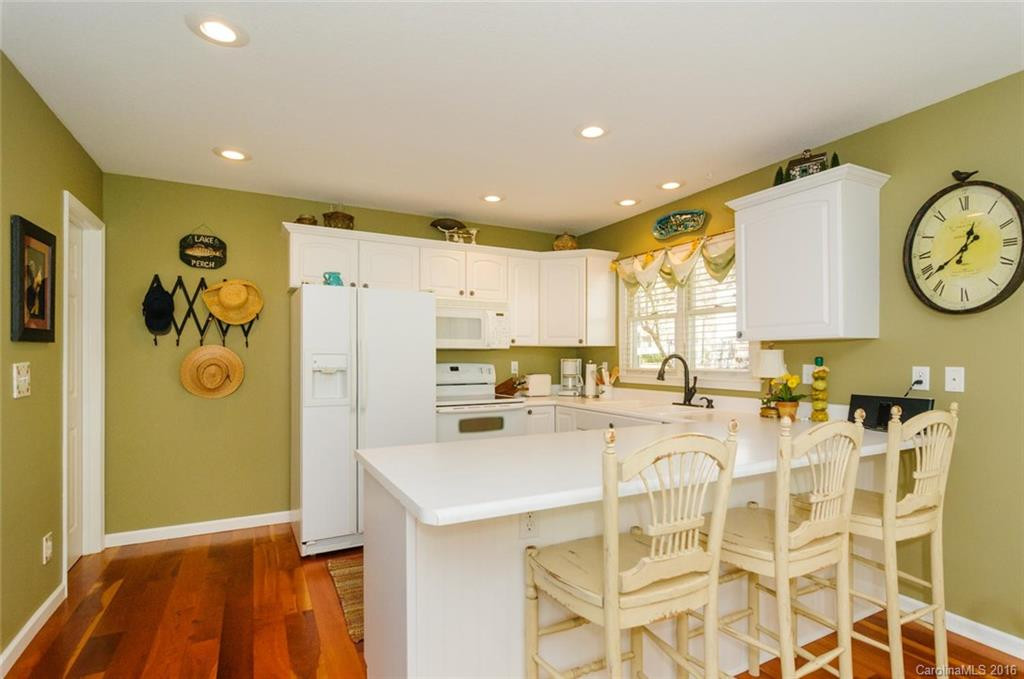 217 North Shore Drive - Photo 10