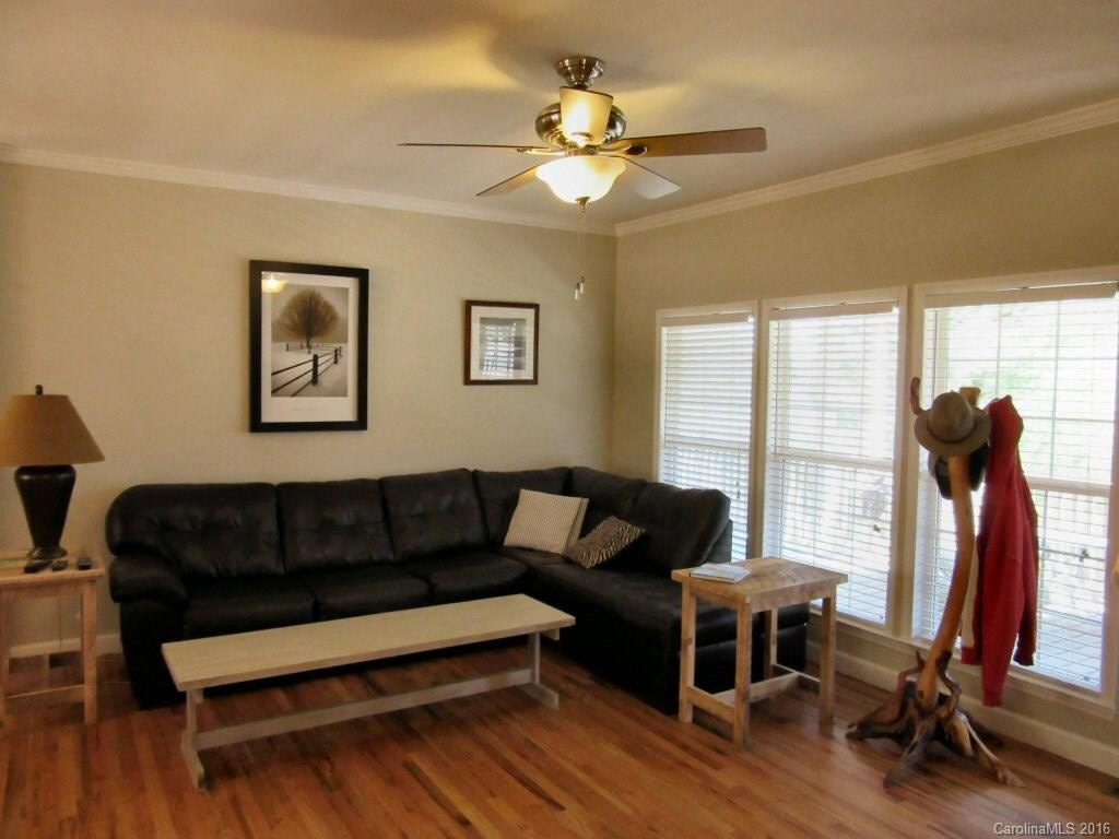 115 Colton Way #2 - Photo 3