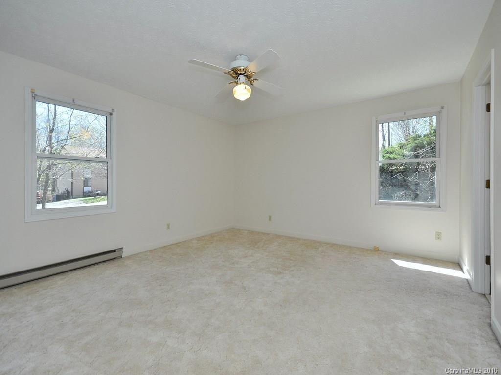 104 Shelly Drive - Photo 6