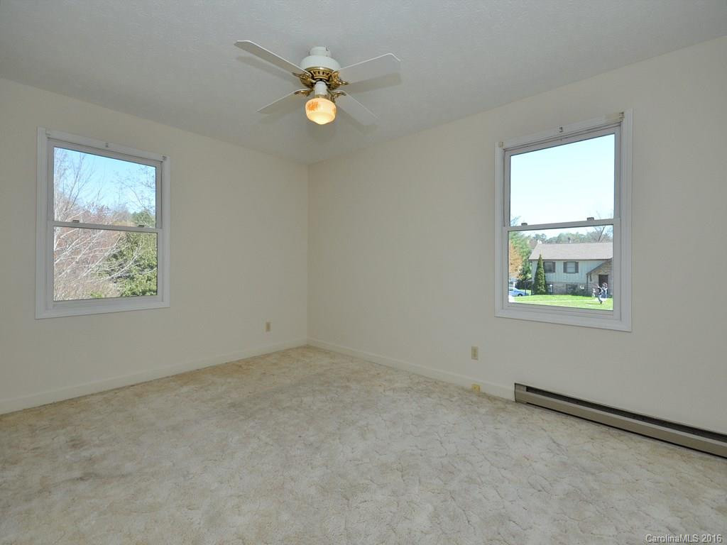 104 Shelly Drive - Photo 8