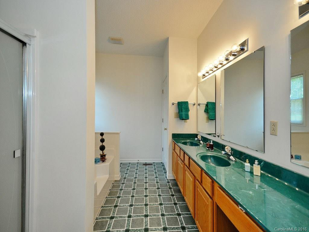 207 Sugar Hollow Road - Photo 12