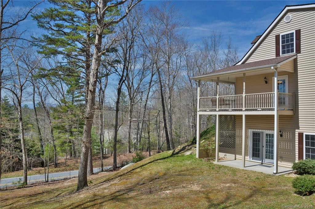 637 Mountain Road - Photo 2