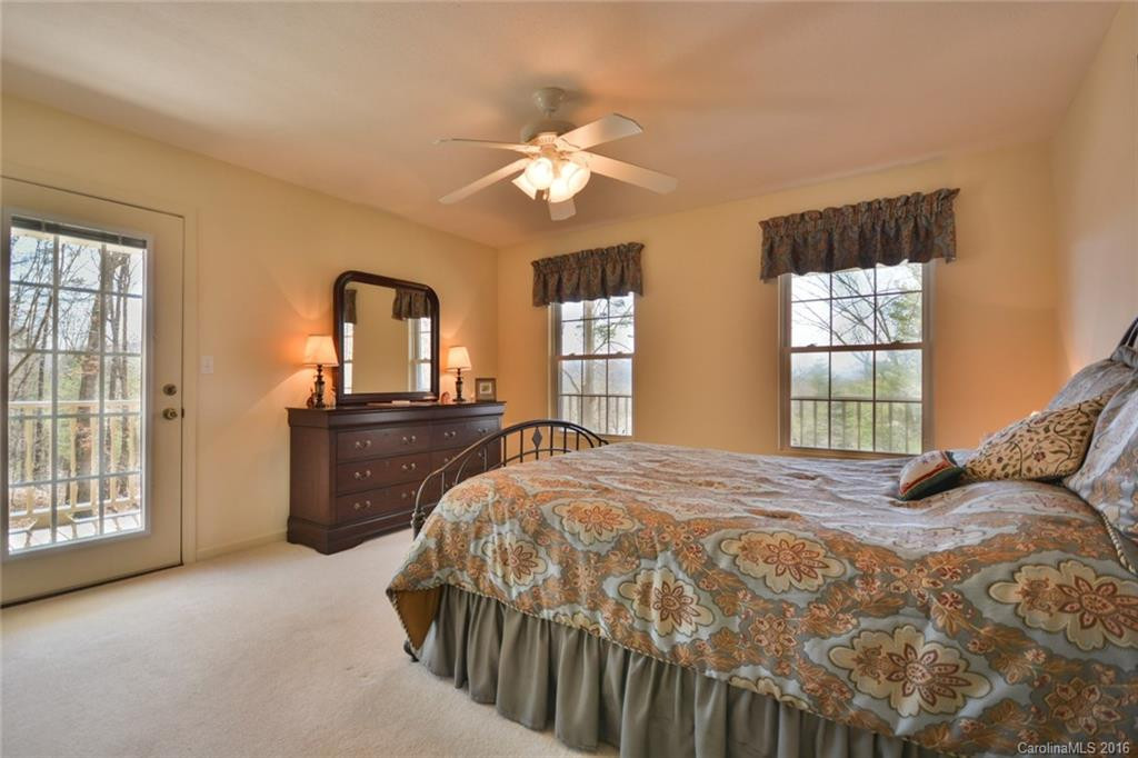 637 Mountain Road - Photo 11