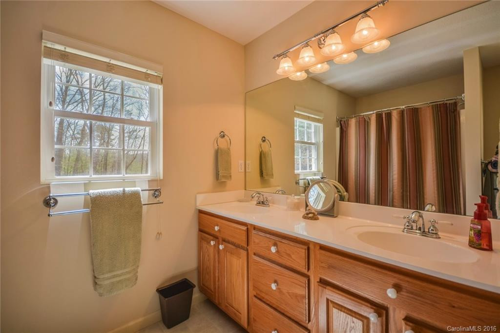 637 Mountain Road - Photo 12