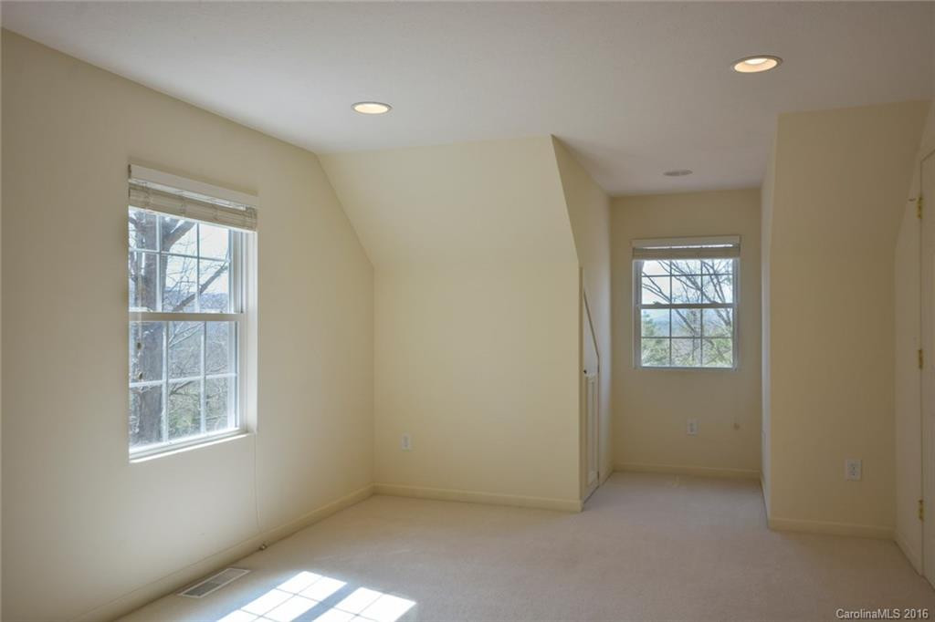 637 Mountain Road - Photo 13