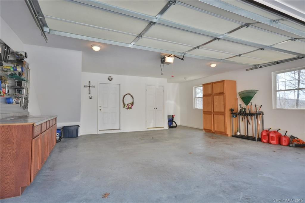 637 Mountain Road - Photo 23