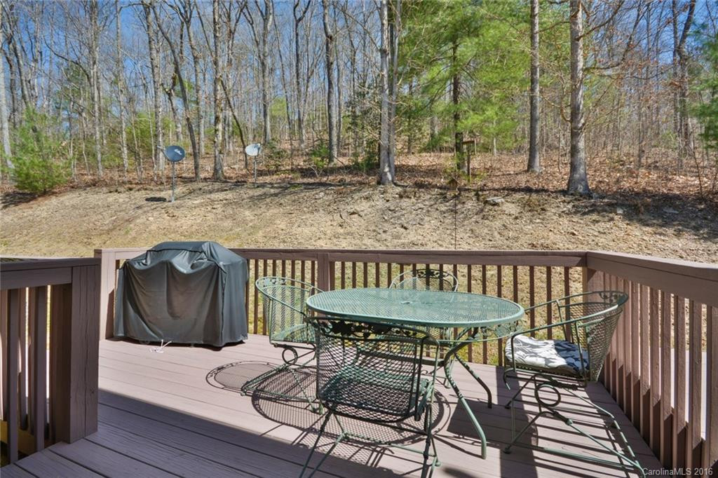 637 Mountain Road - Photo 4