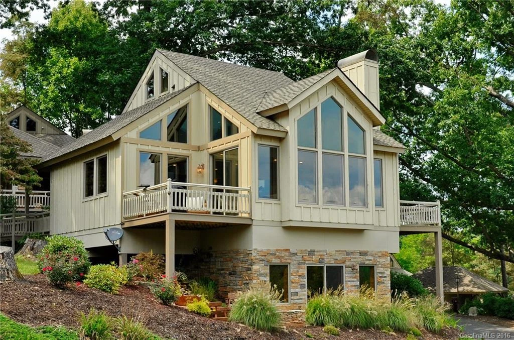 16 Ruffed Grouse Lane