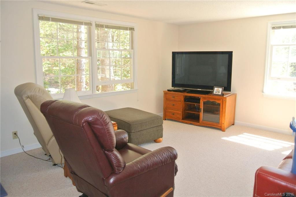 41 Autumn Glen #L81/Bl3 - Photo 15