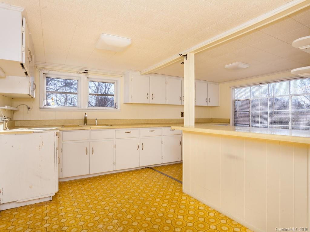 648 Sand Hill Road - Photo 11