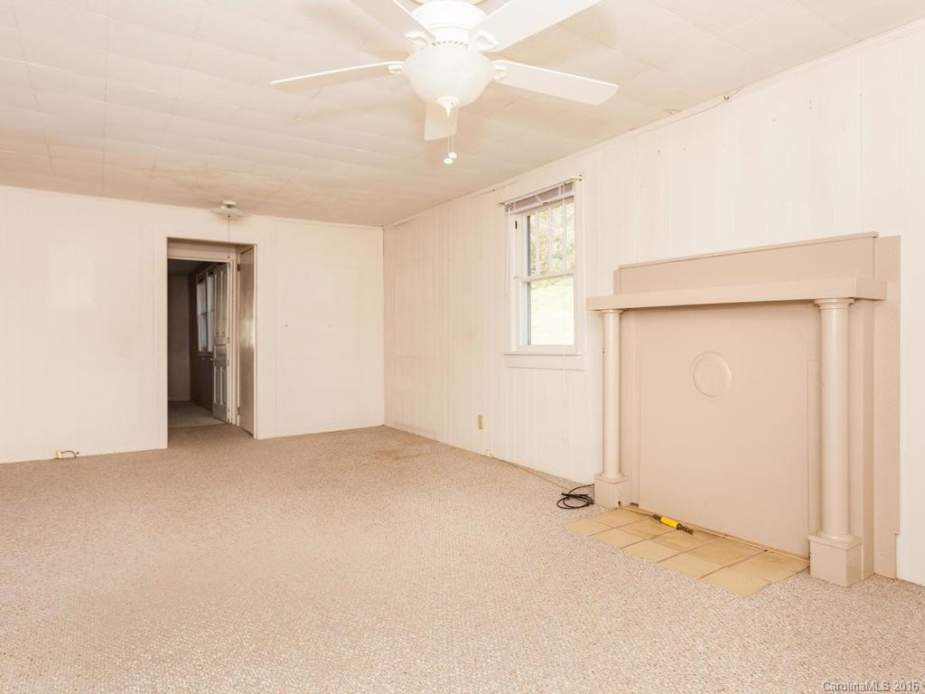 648 Sand Hill Road - Photo 7