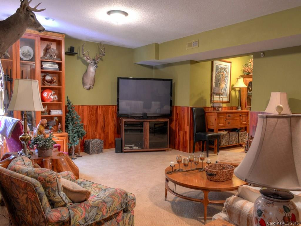 216 Forest Knoll Court - Photo 12