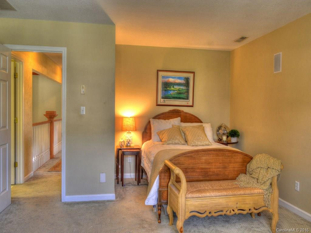 216 Forest Knoll Court - Photo 13