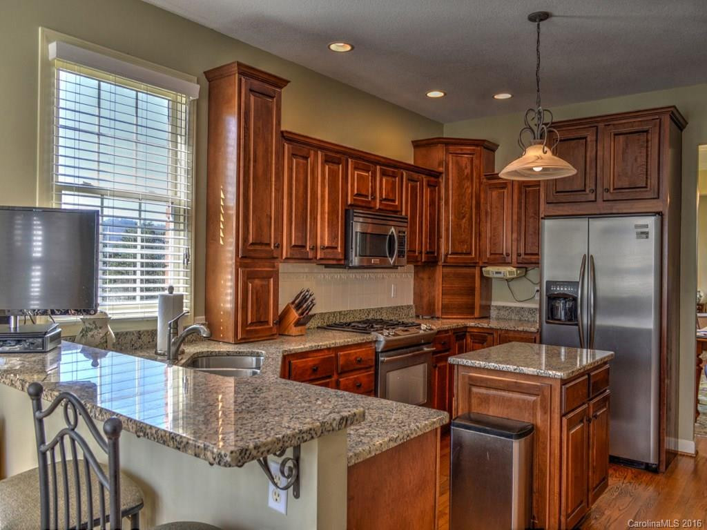 216 Forest Knoll Court - Photo 6