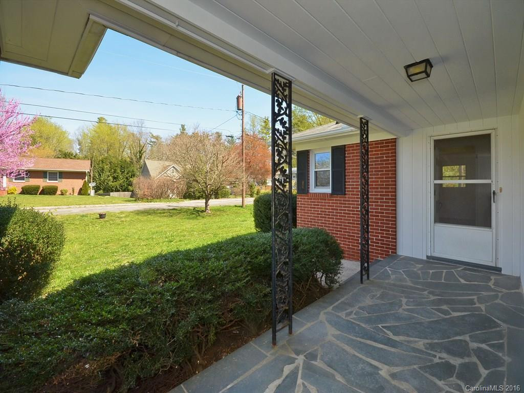 141 Windham Way - Photo 2