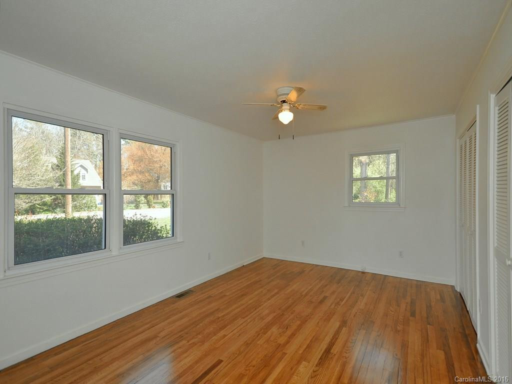 141 Windham Way - Photo 12
