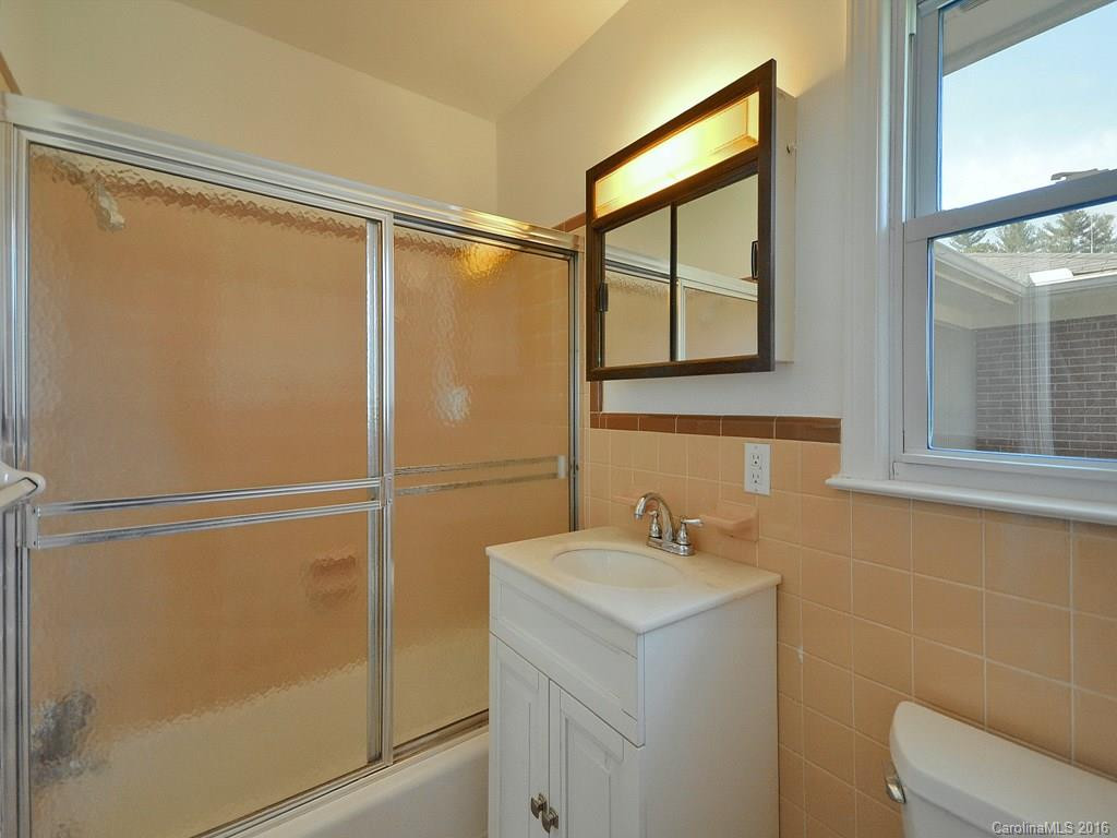 141 Windham Way - Photo 13