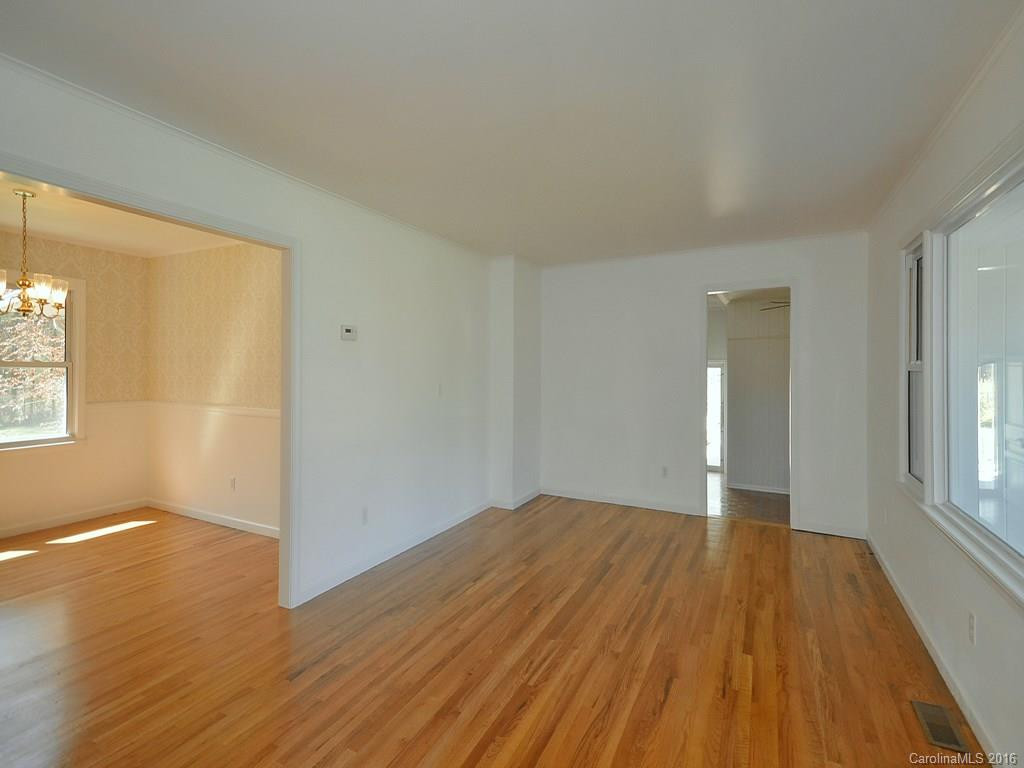 141 Windham Way - Photo 4