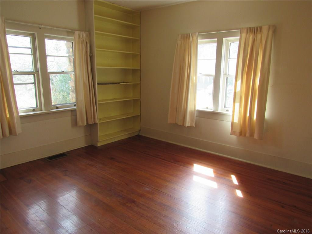 336 Deaverview Road - Photo 11