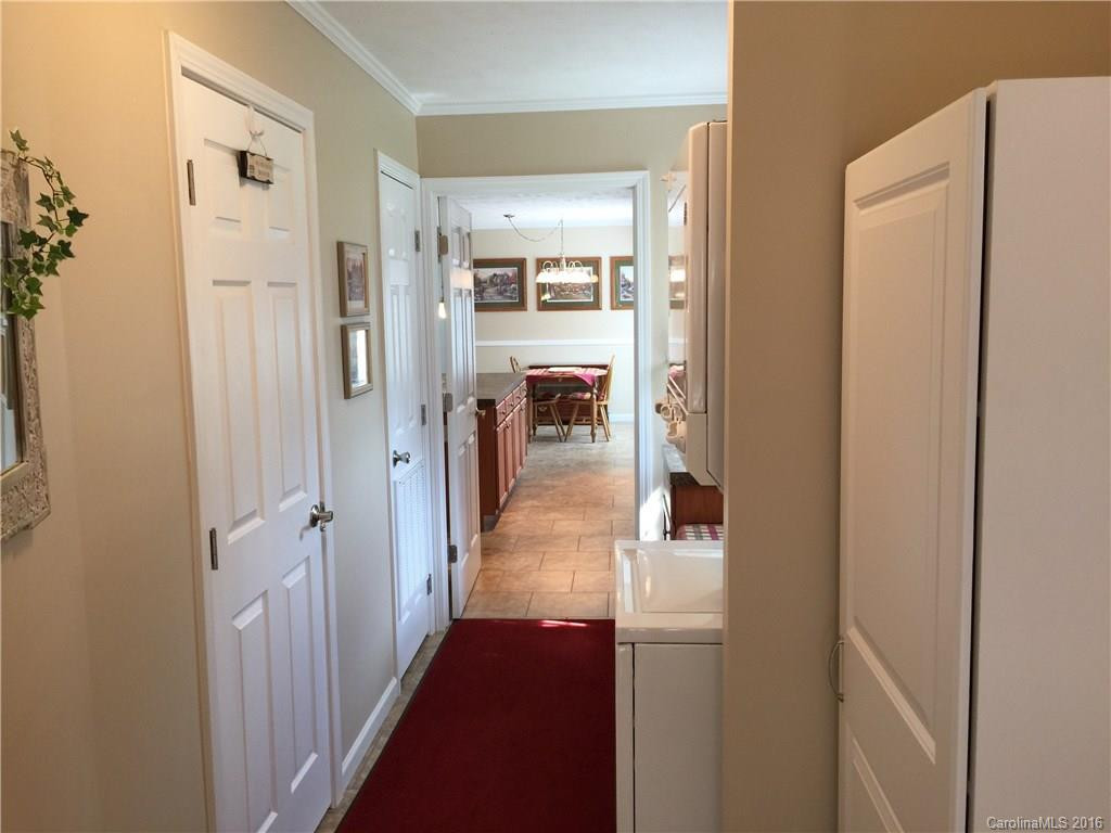 128 Waycaster Road - Photo 14