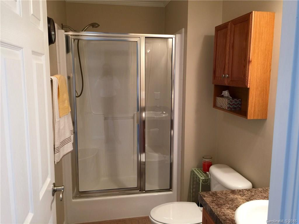 128 Waycaster Road - Photo 7