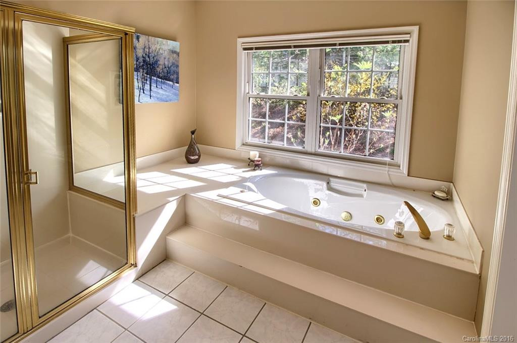 306 Croydon Drive - Photo 13