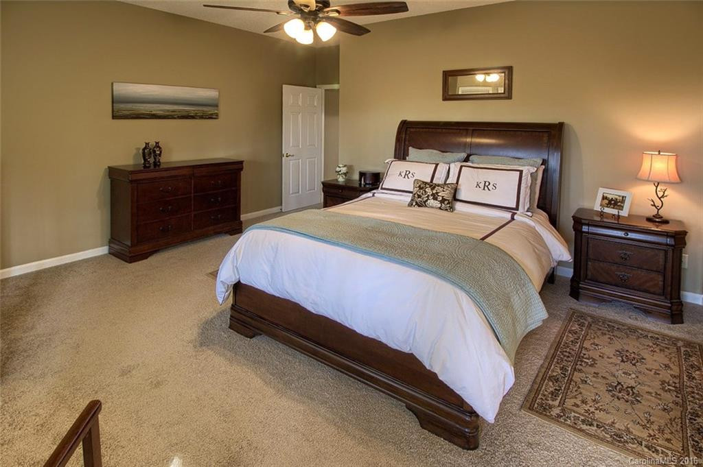 306 Croydon Drive - Photo 16