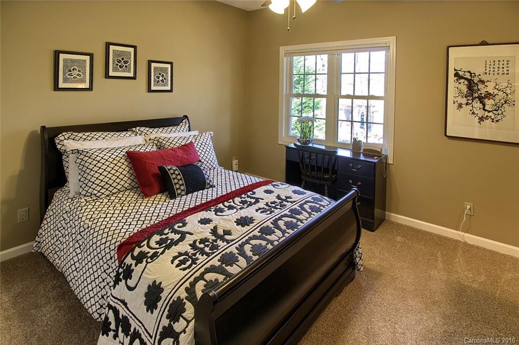 306 Croydon Drive - Photo 19