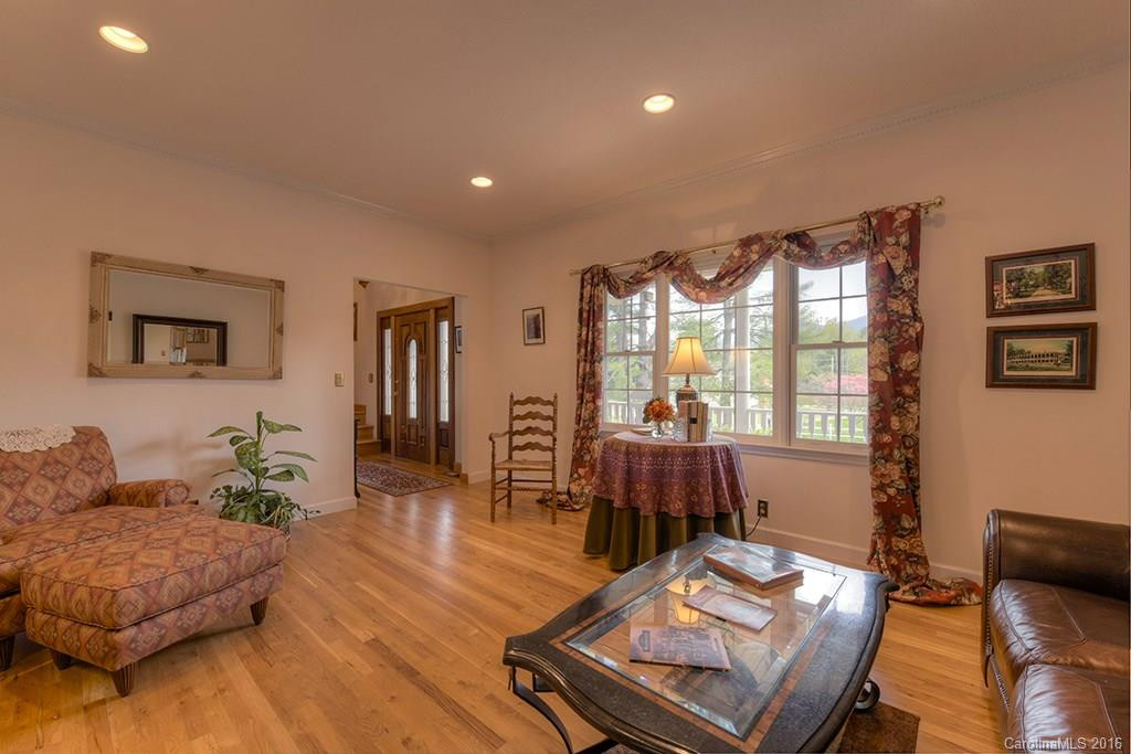 128 Timothy Lane - Photo 4