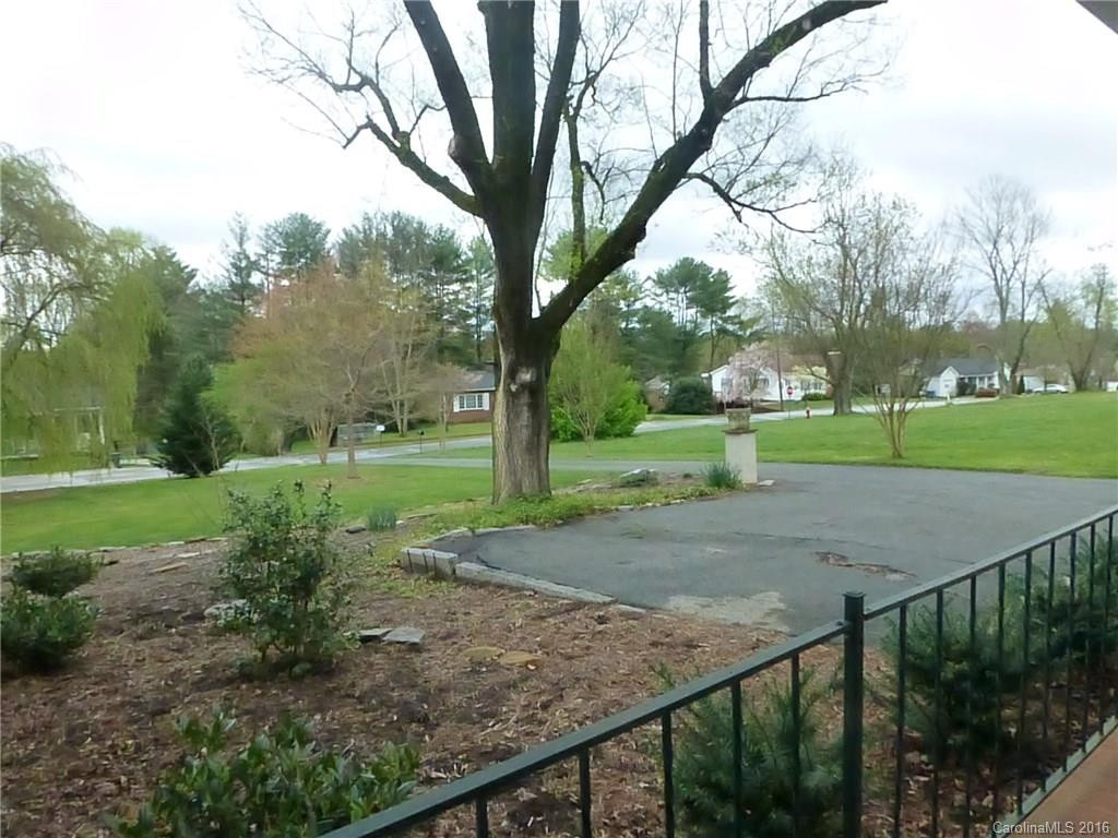 217 Ewbank Drive - Photo 2