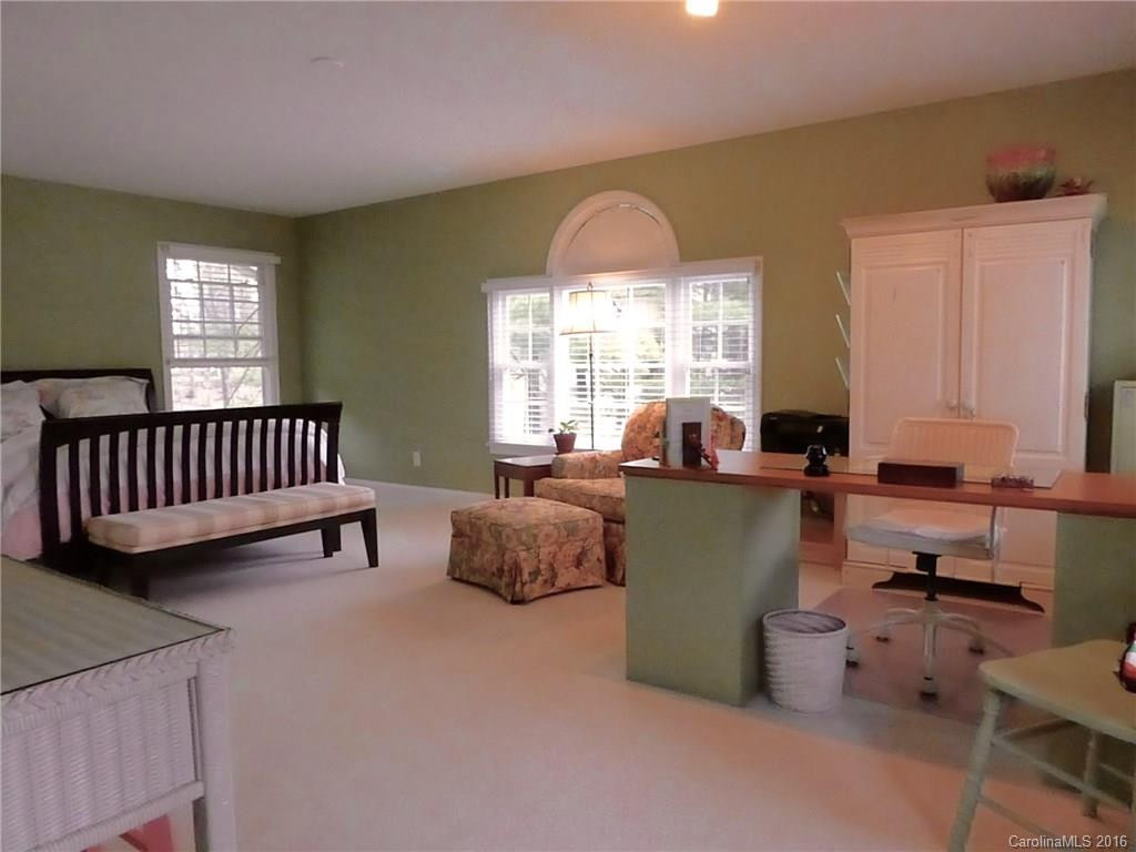 217 Ewbank Drive - Photo 8