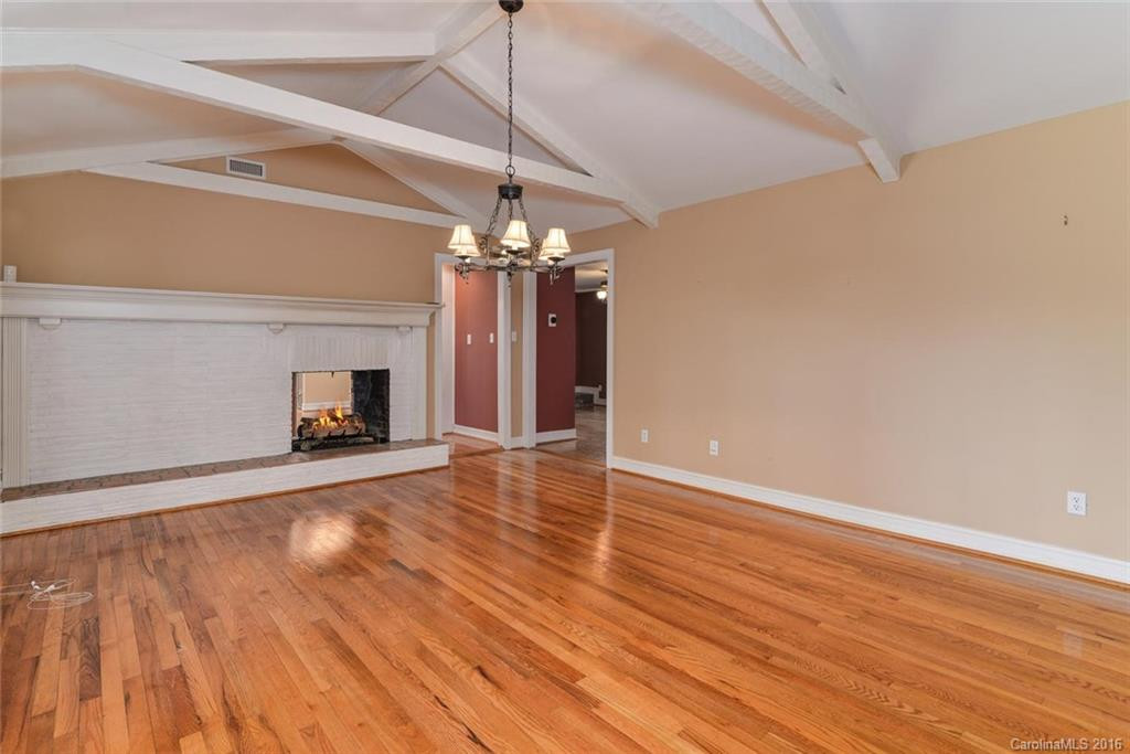 221 Plains Drive - Photo 10