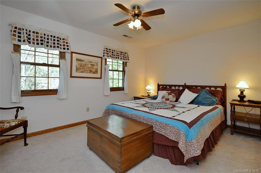 746 Deerlake Road - Photo 18